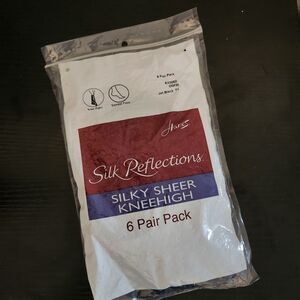 Hanes Silk Reflections Silky Sheer Kneehighs - 6 Pair Pack Jet Black 71
